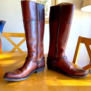 CLASSIC 🤎 Frye Stirrup Tall Riding Boots Cognac Brown Silver Hardware Sz 6 😺!